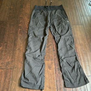 NWOT Lululemon Studio Pant